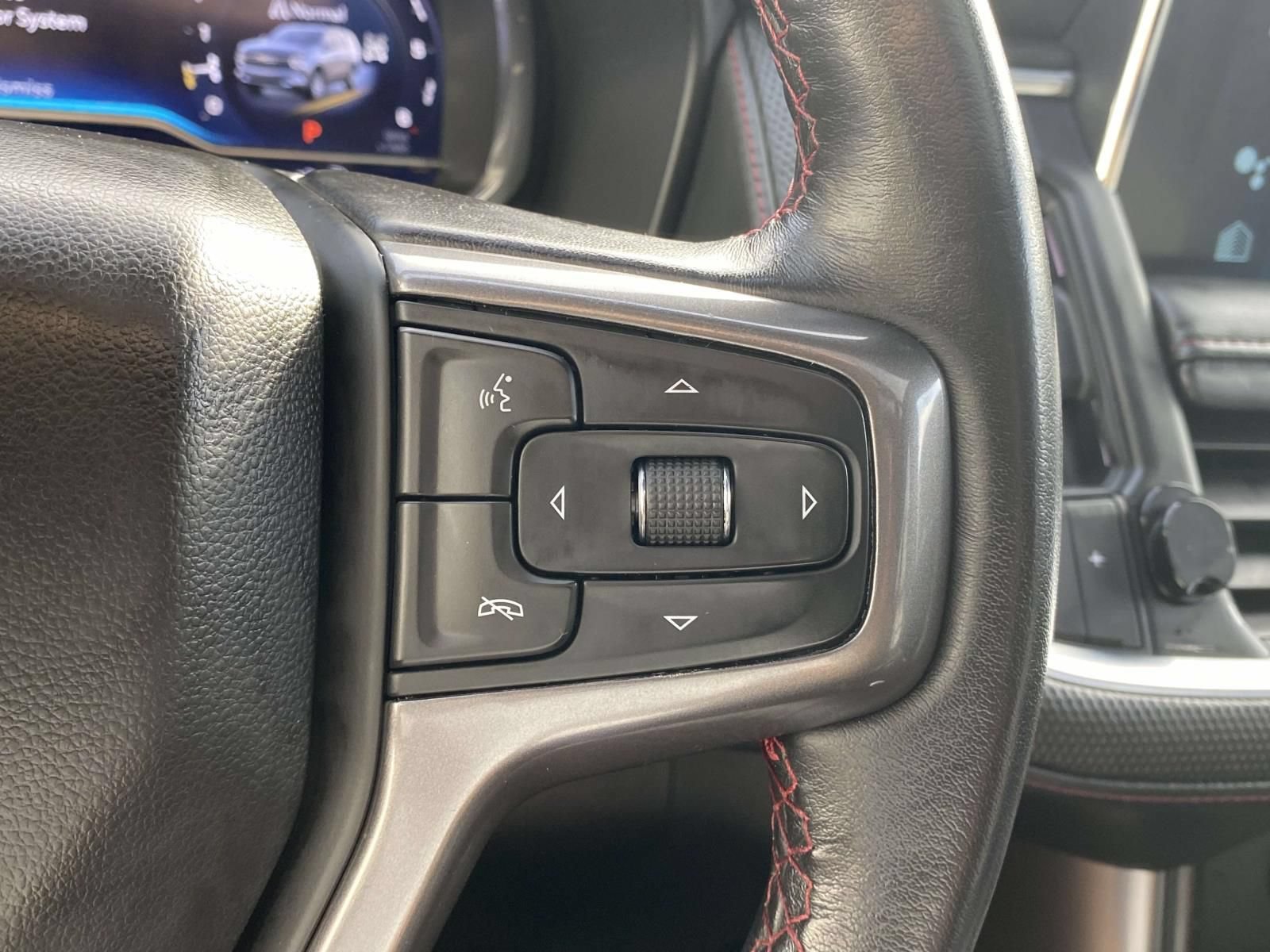 Used 2022 Chevrolet Suburban RST w/ Sport Performance Package AWD/4WD image 26
