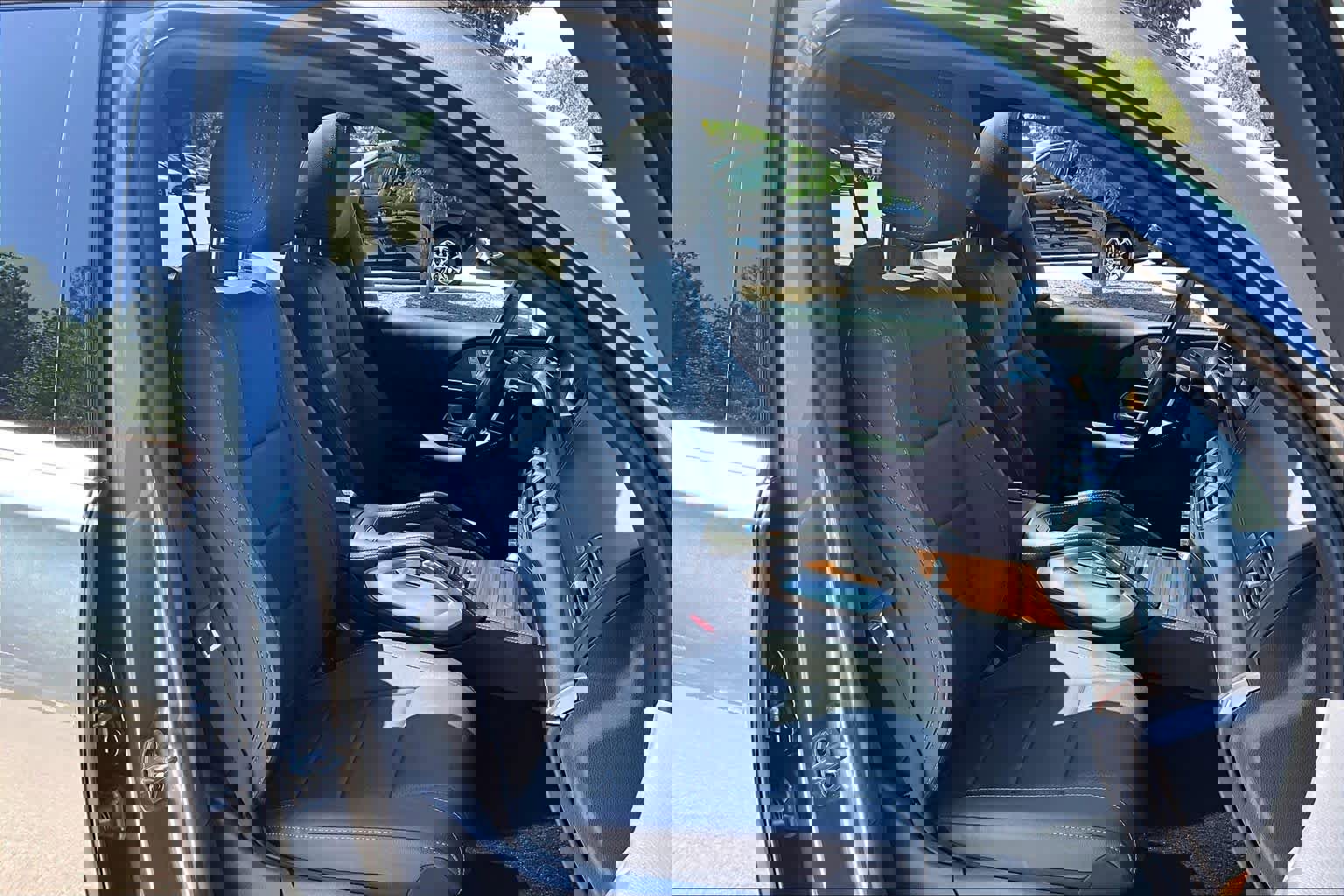 Used 2025 Mercedes-Benz GLS 450 4MATIC image 8