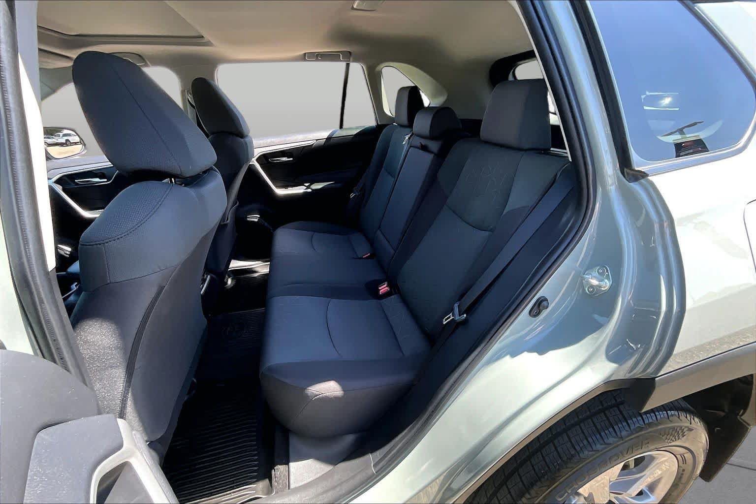 Certified 2022 Toyota RAV4 XLE w/ Convenience Package FWD image 20
