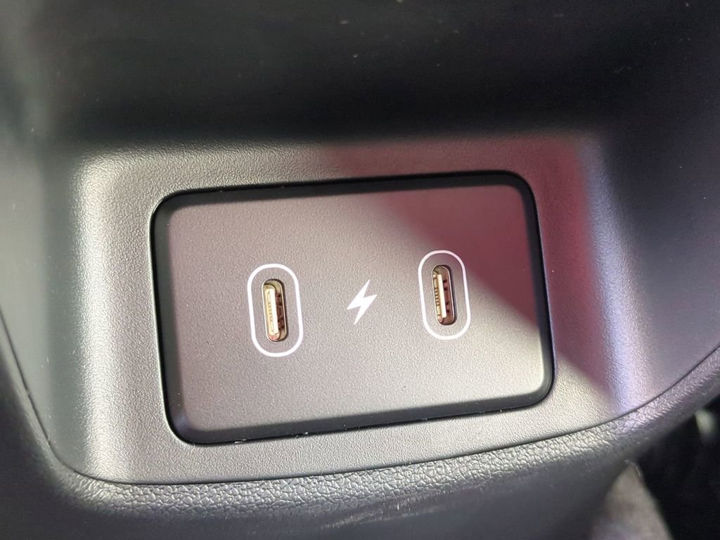 New 2026 Hyundai Elantra Limited image 15