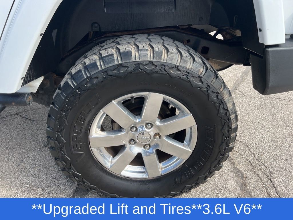 Used 2013 Jeep Wrangler Unlimited Sahara w/ Dual Top Group image 29