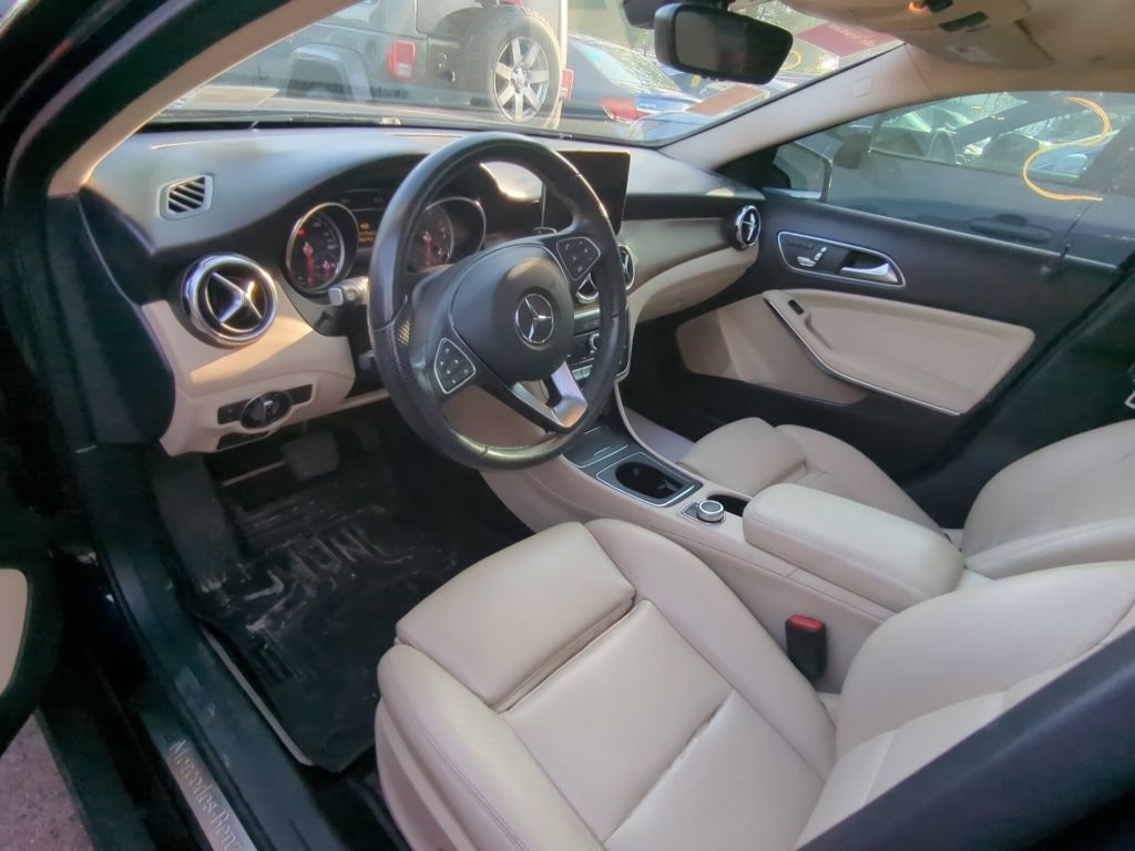Used 2019 Mercedes-Benz GLA 250 w/ Premium Package image 7