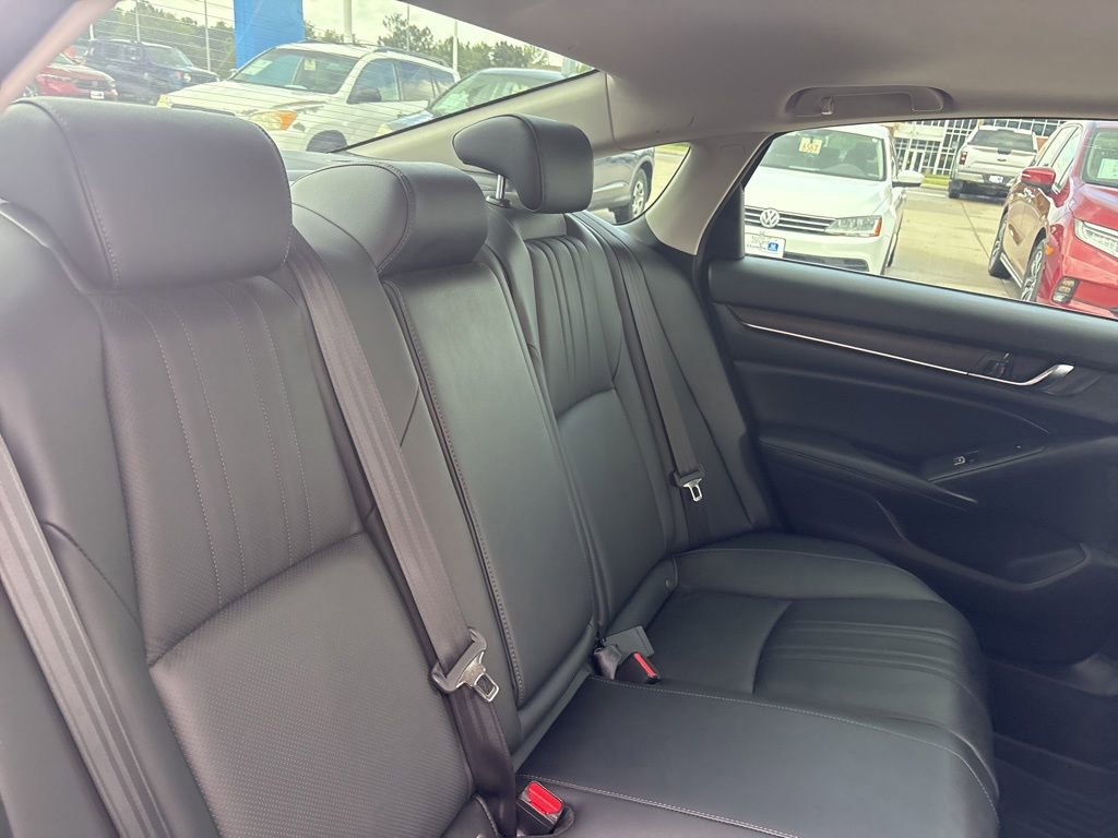 Used 2022 Honda Accord Touring image 34