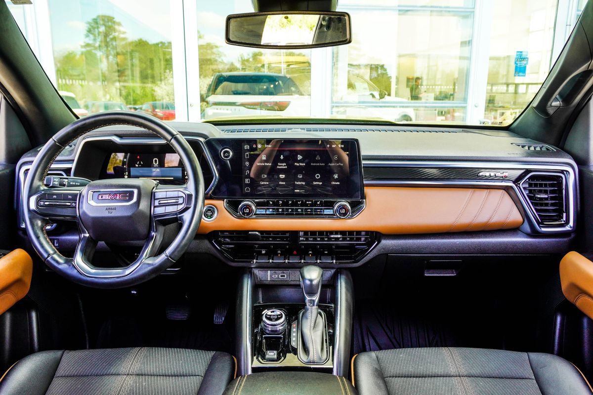 Used 2023 GMC Canyon AT4 w/ Canyon Safety Plus Package AWD/4WD image 5