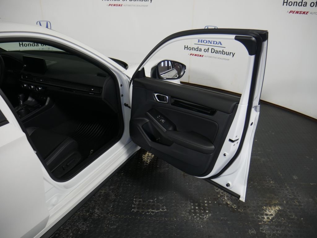 Used 2023 Honda Civic Sport Touring image 7