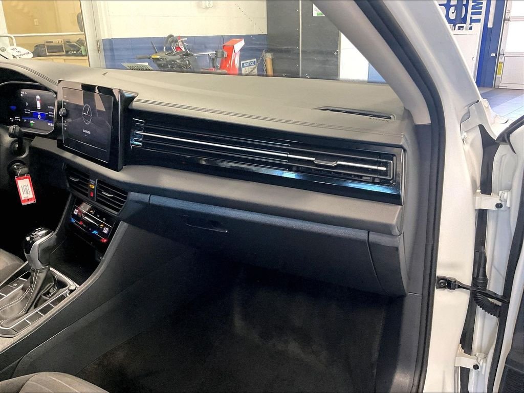 Used 2025 Volkswagen Jetta S FWD image 13