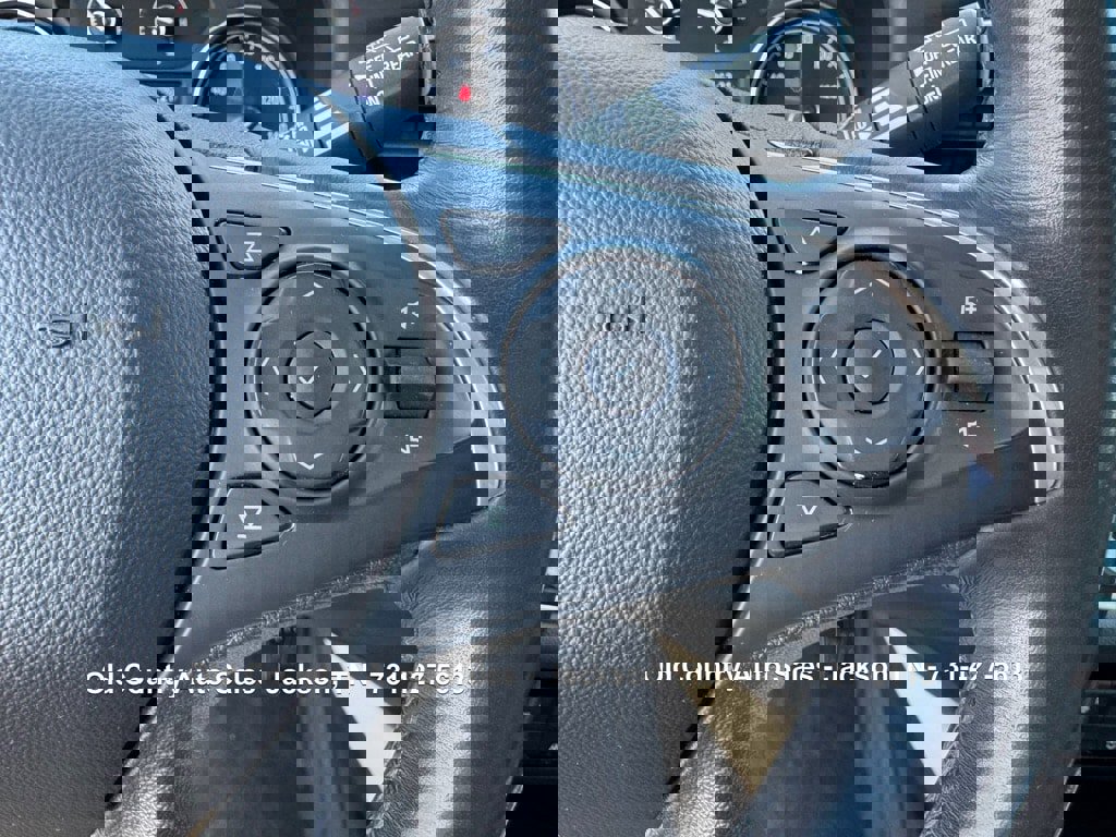 Used 2020 Buick Enclave Essence image 44