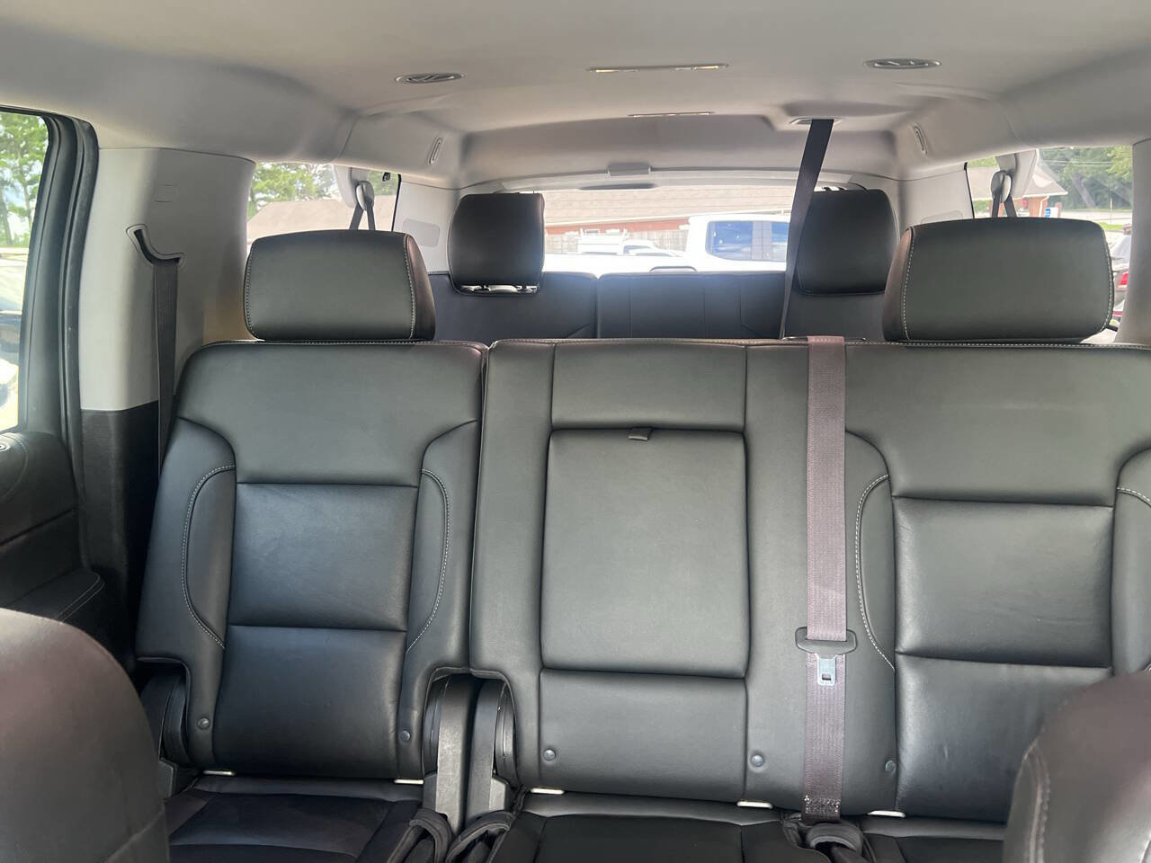 Used 2017 Chevrolet Suburban LT image 20