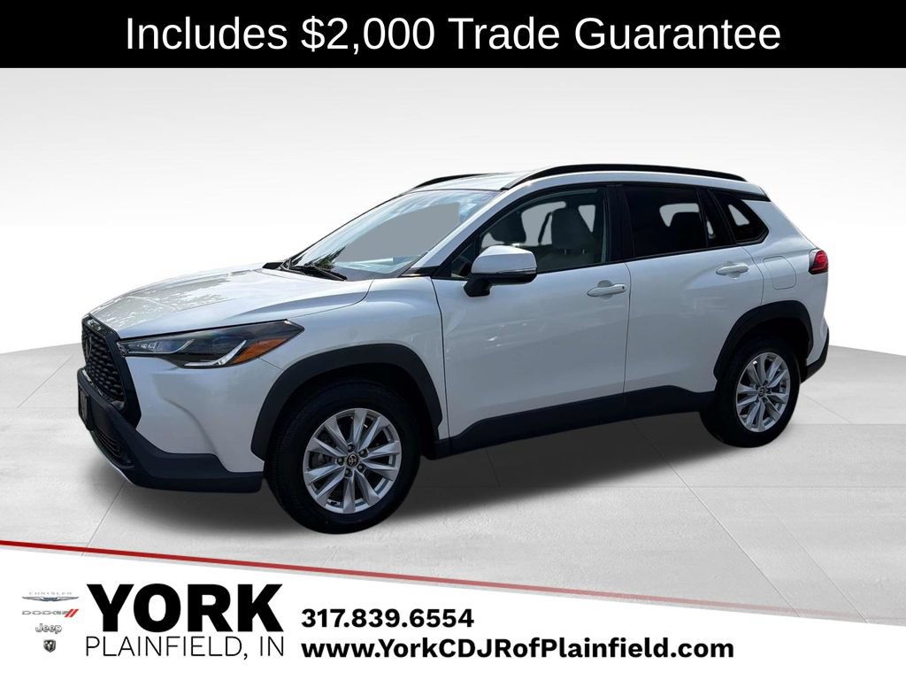 Used 2022 Toyota Corolla Cross LE AWD/4WD image 1