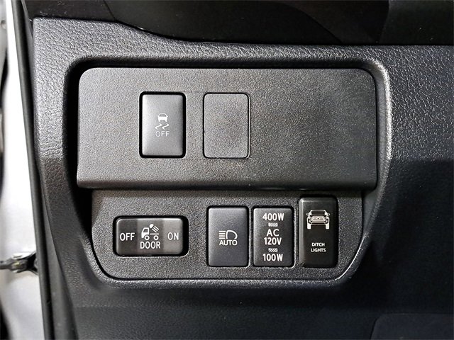 Used 2020 Toyota Tacoma TRD Off-Road image 23