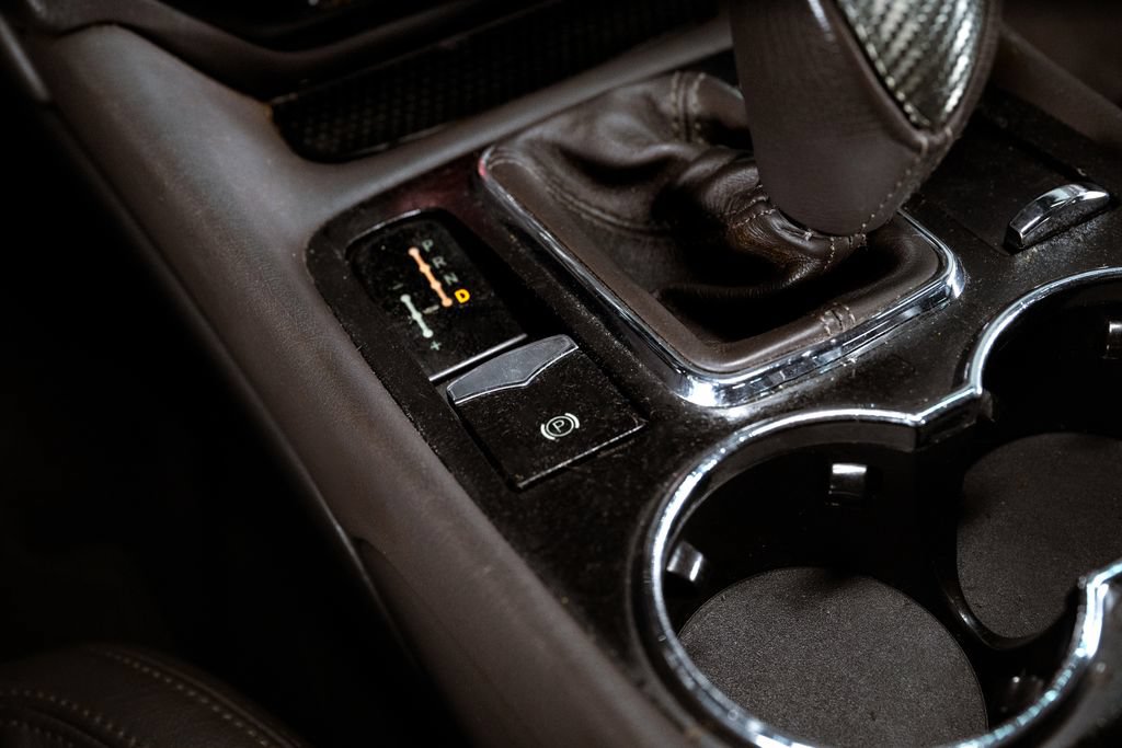 Used 2013 Maserati GranTurismo Sport RWD image 20