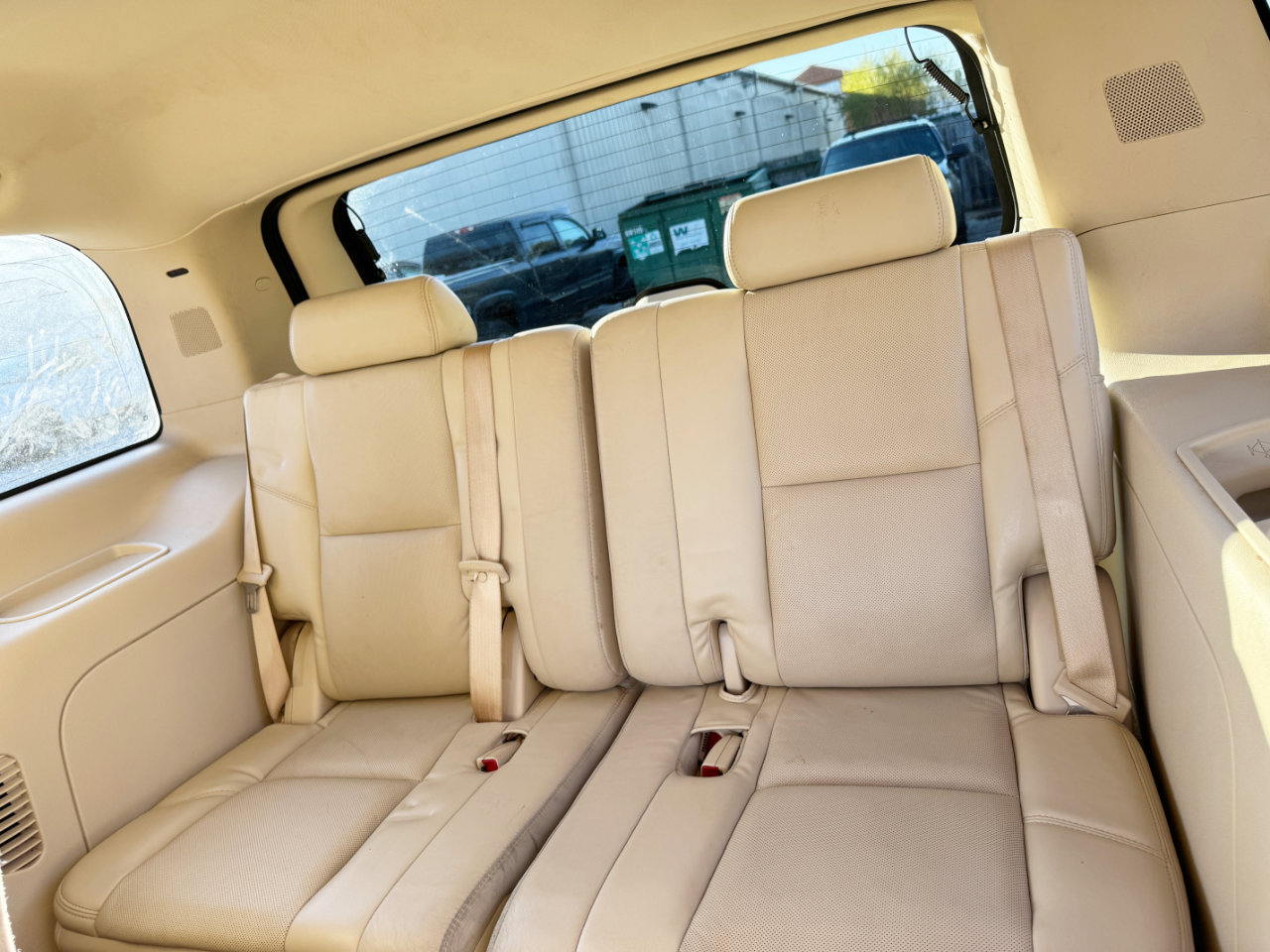 Used 2007 Cadillac Escalade AWD w/ Information Package image 17