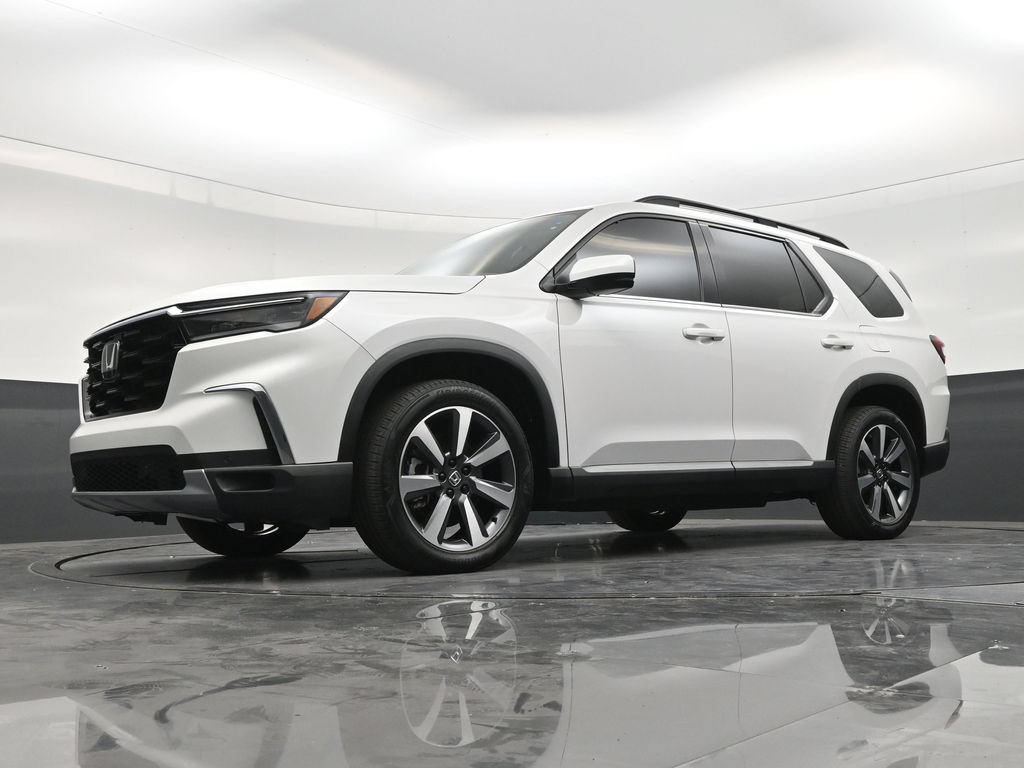 Used 2024 Honda Pilot Touring image 20
