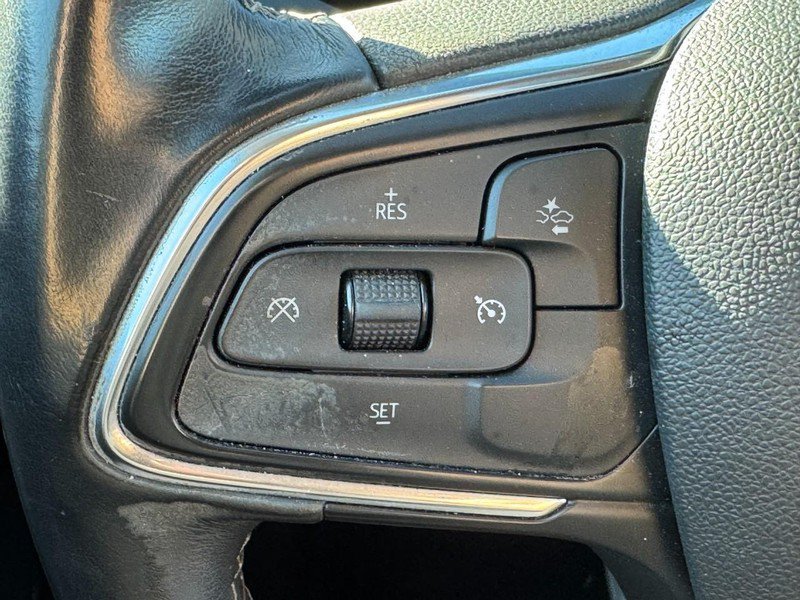 Used 2021 Buick Encore GX Preferred w/ Sport Touring Package FWD image 19