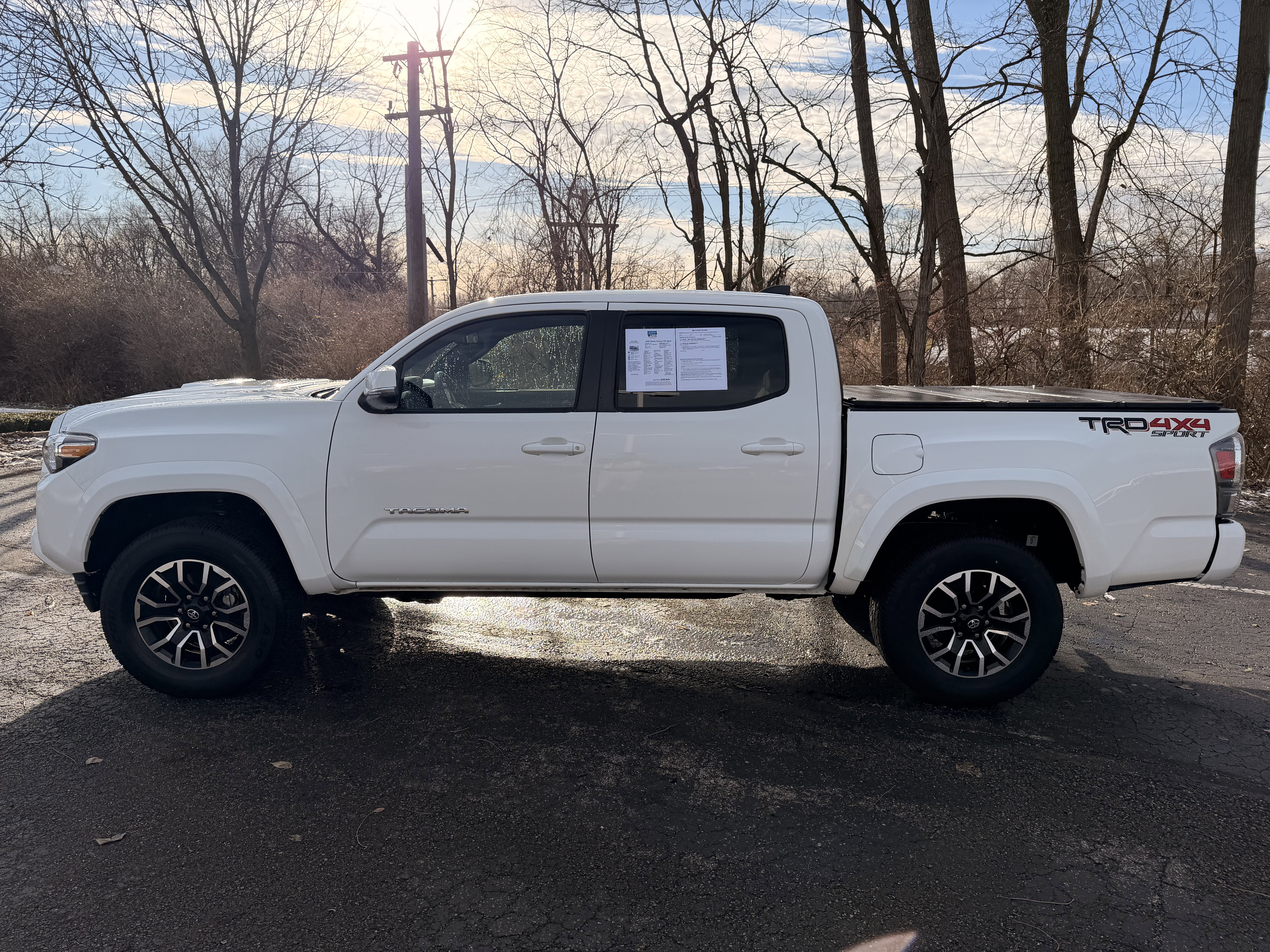 Used 2022 Toyota Tacoma TRD Sport image 6