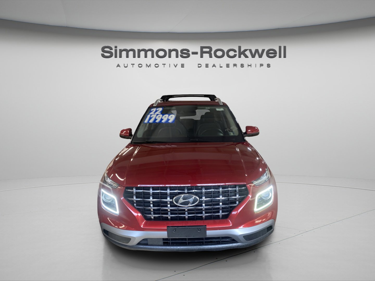 Used 2022 Hyundai Venue Limited image 2