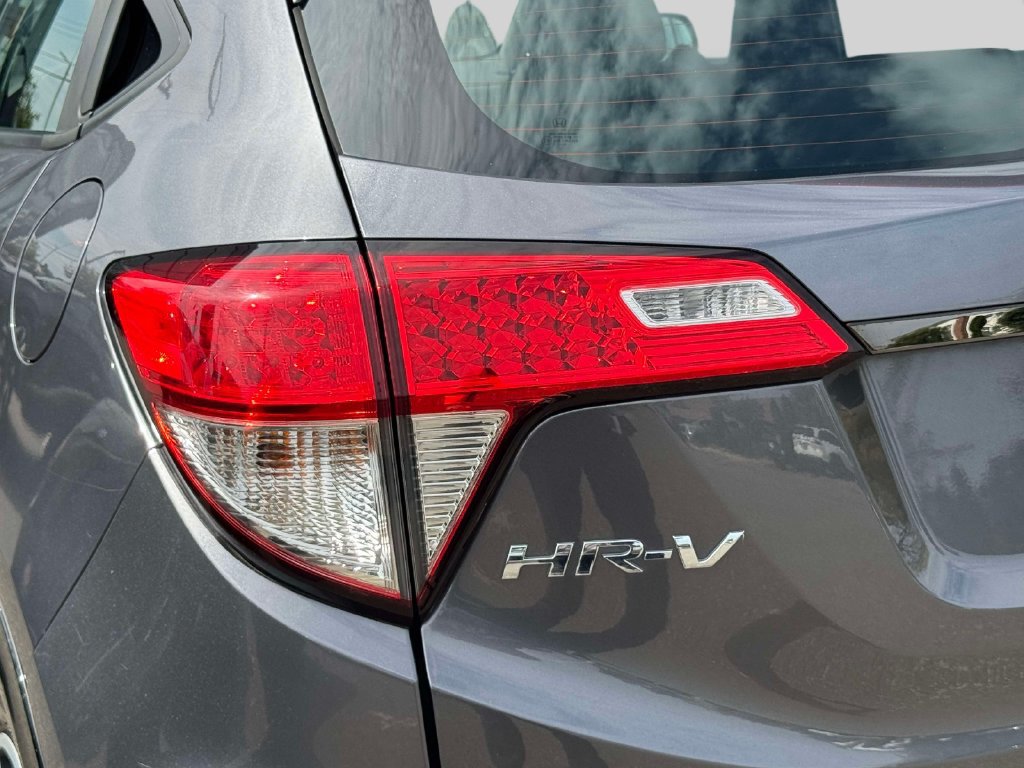 Used 2020 Honda HR-V Sport image 9