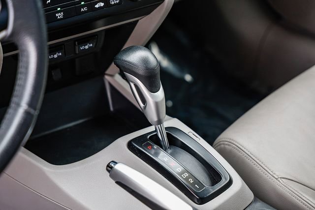 Used 2012 Honda Civic EX-L image 24