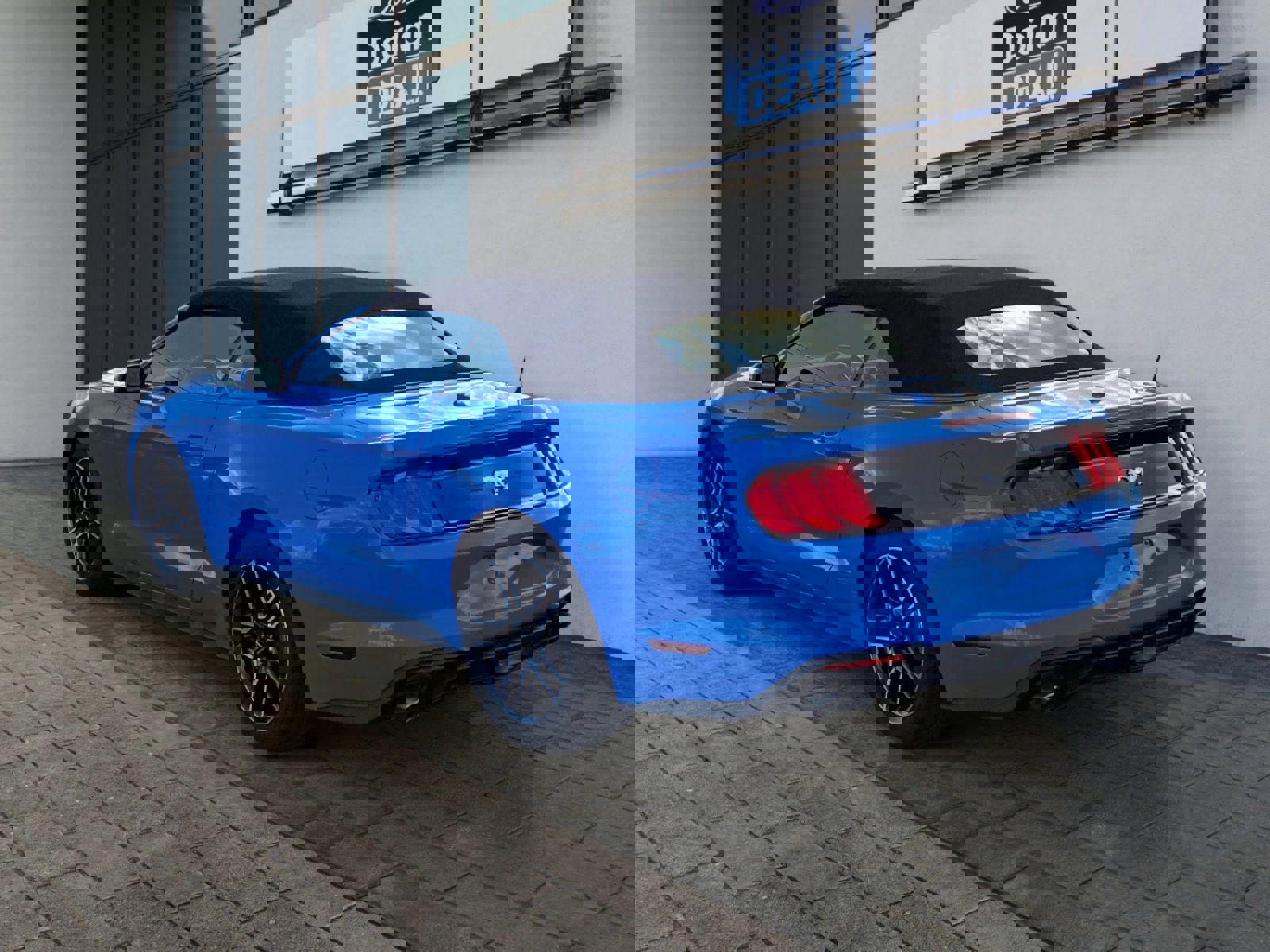 Certified 2022 Ford Mustang Convertible w/ Equipment Group 101A image 5