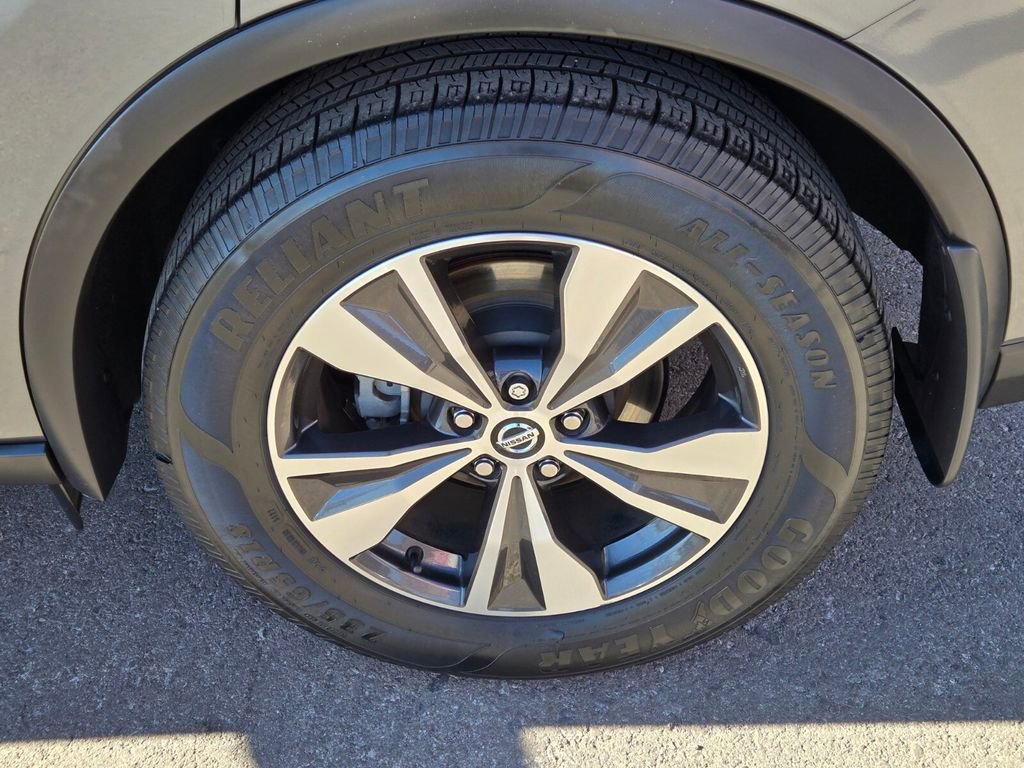 Used 2020 Nissan Murano S image 10