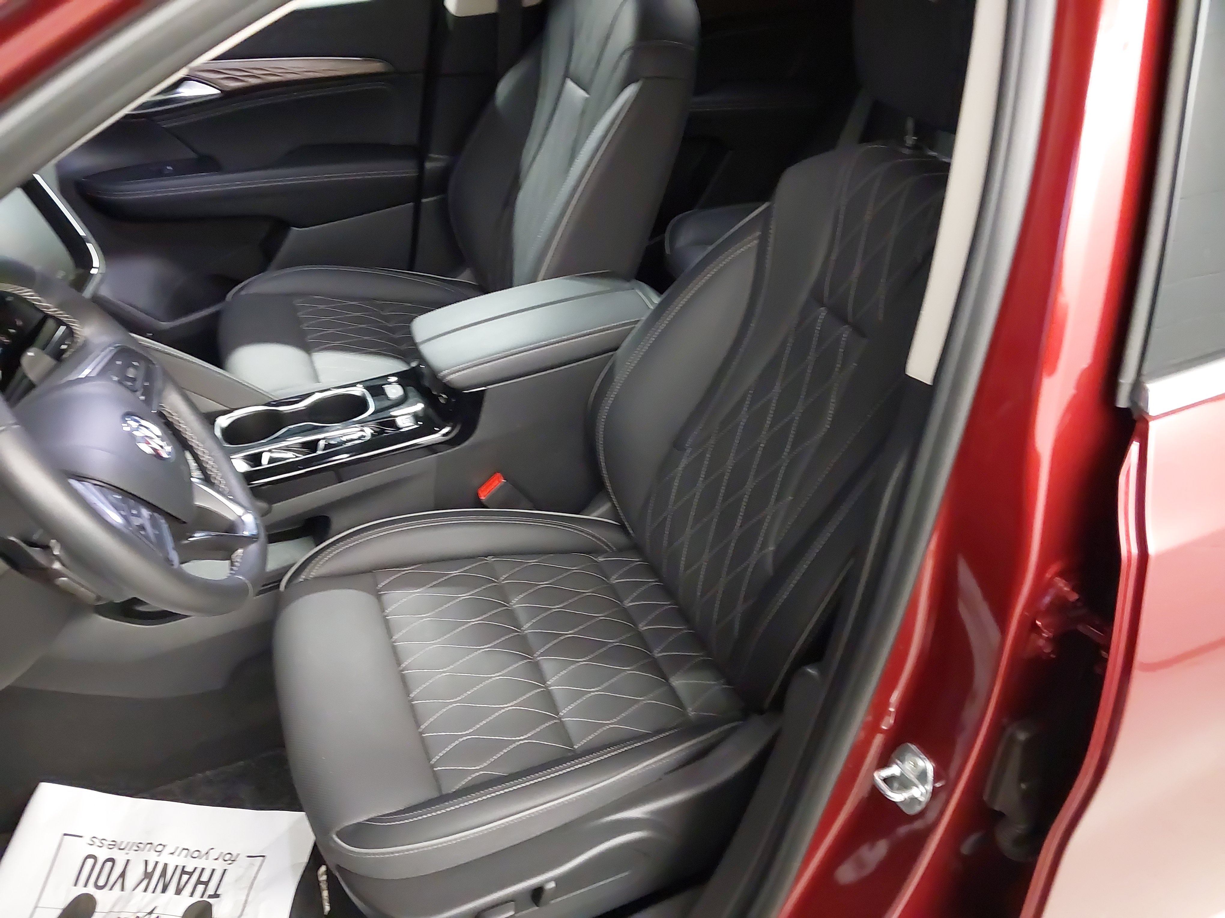 Used 2023 Buick Envision Avenir AWD/4WD image 23