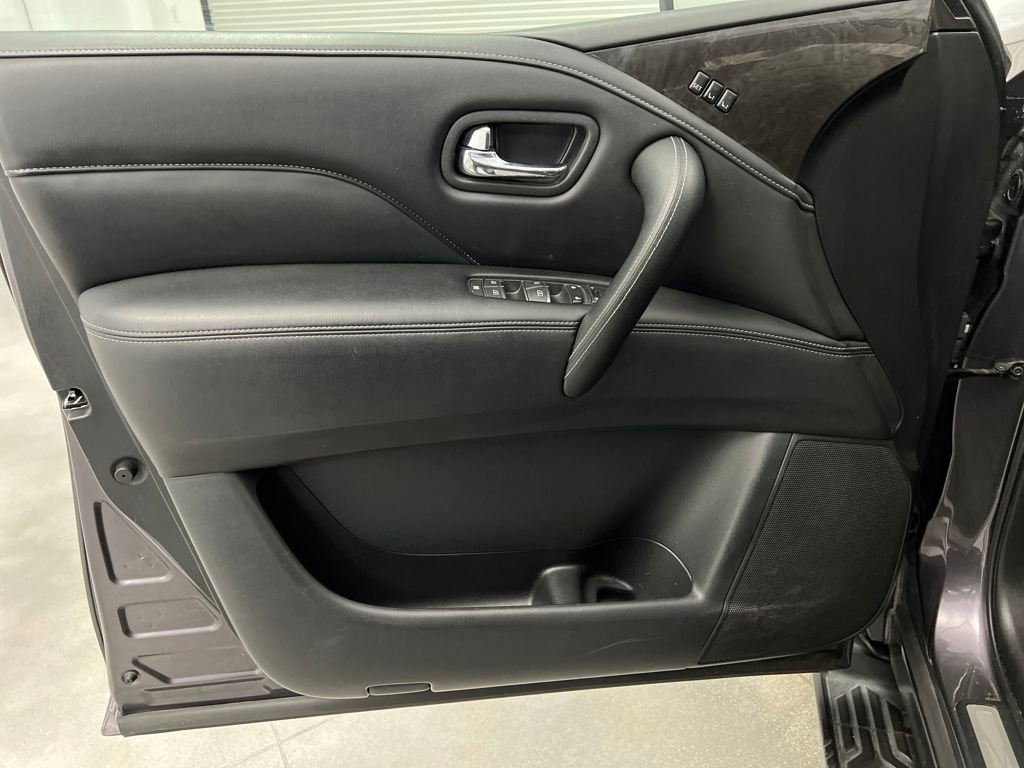 Used 2024 INFINITI QX80 Luxe image 11