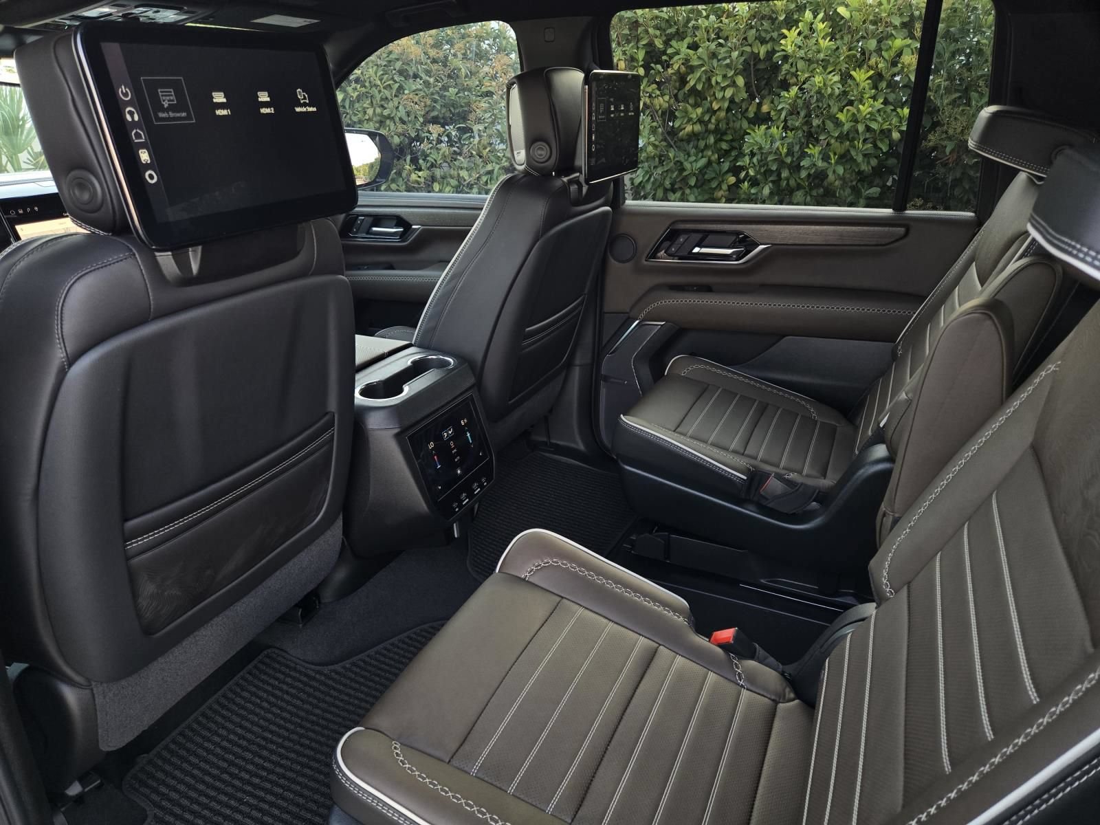 New 2026 GMC Yukon XL Denali Ultimate AWD/4WD image 6