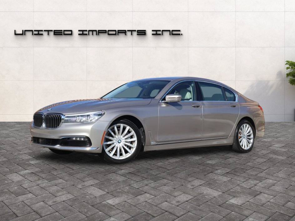 Used 2016 BMW 740i RWD image 1