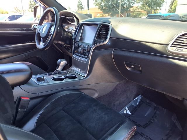 Used 2017 Jeep Grand Cherokee Trailhawk AWD/4WD image 27