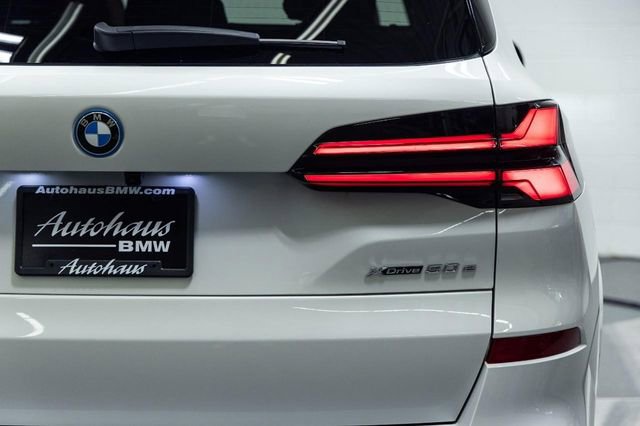 New 2026 BMW X5 xDrive50e image 11