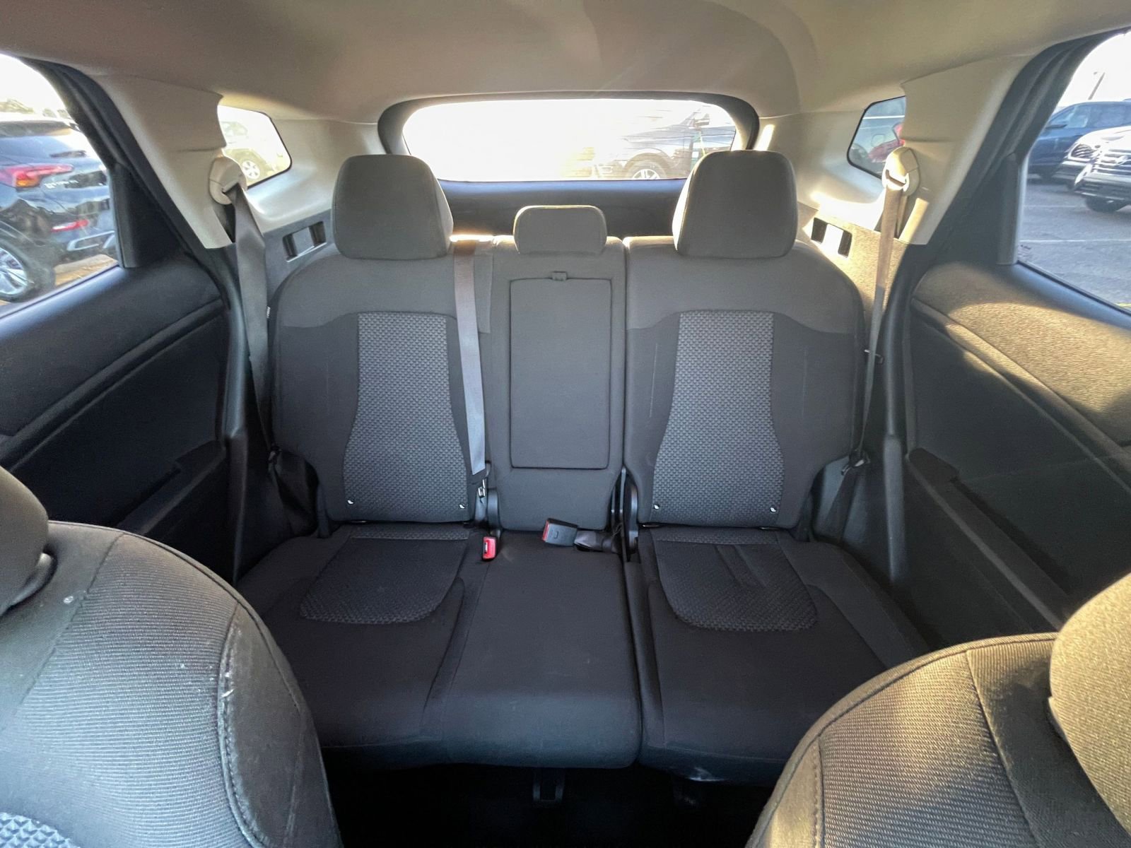 Used 2025 Kia Sportage LX FWD image 37