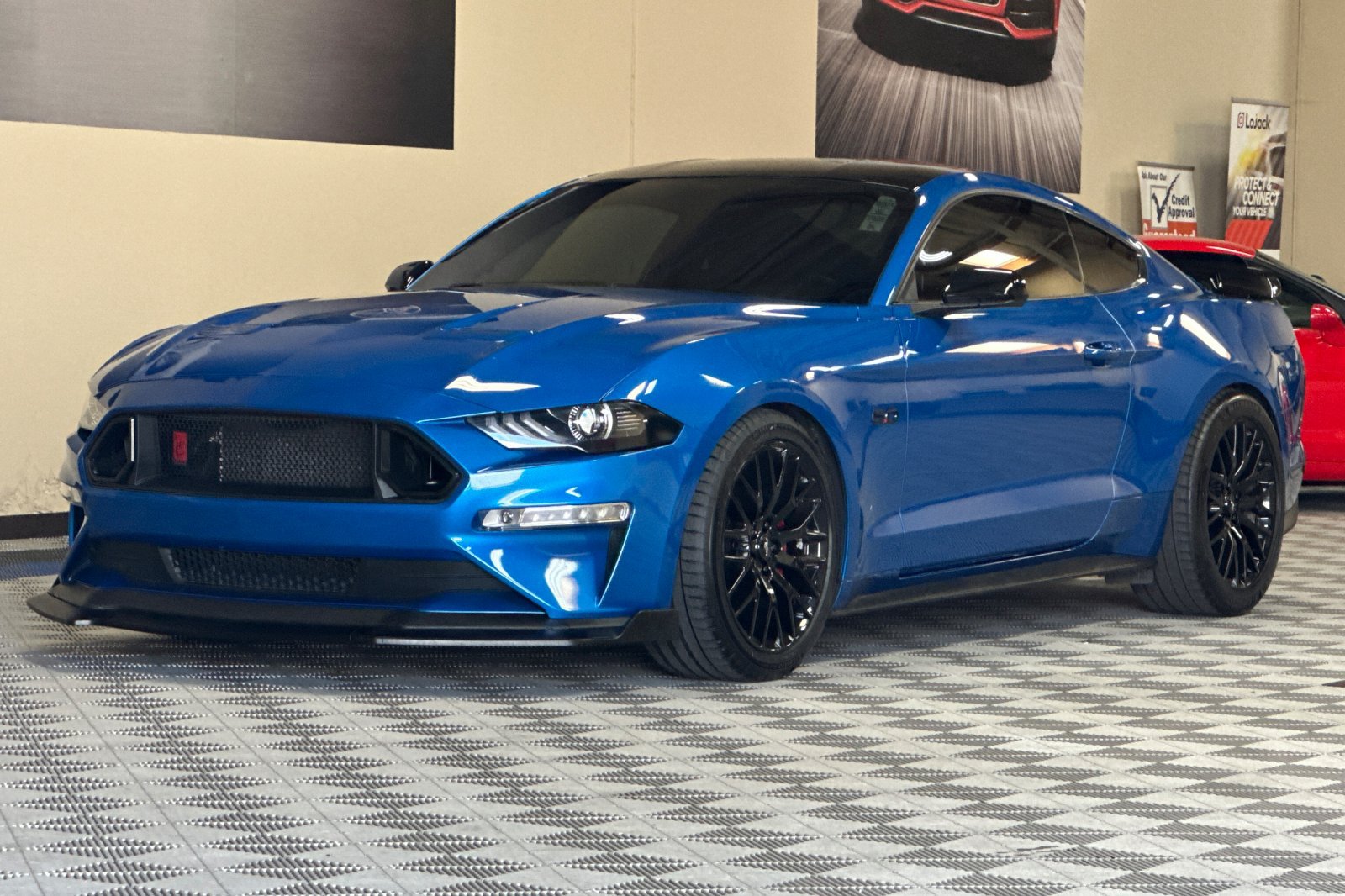 Used 2019 Ford Mustang GT w/ GT Performance Package RWD image 8