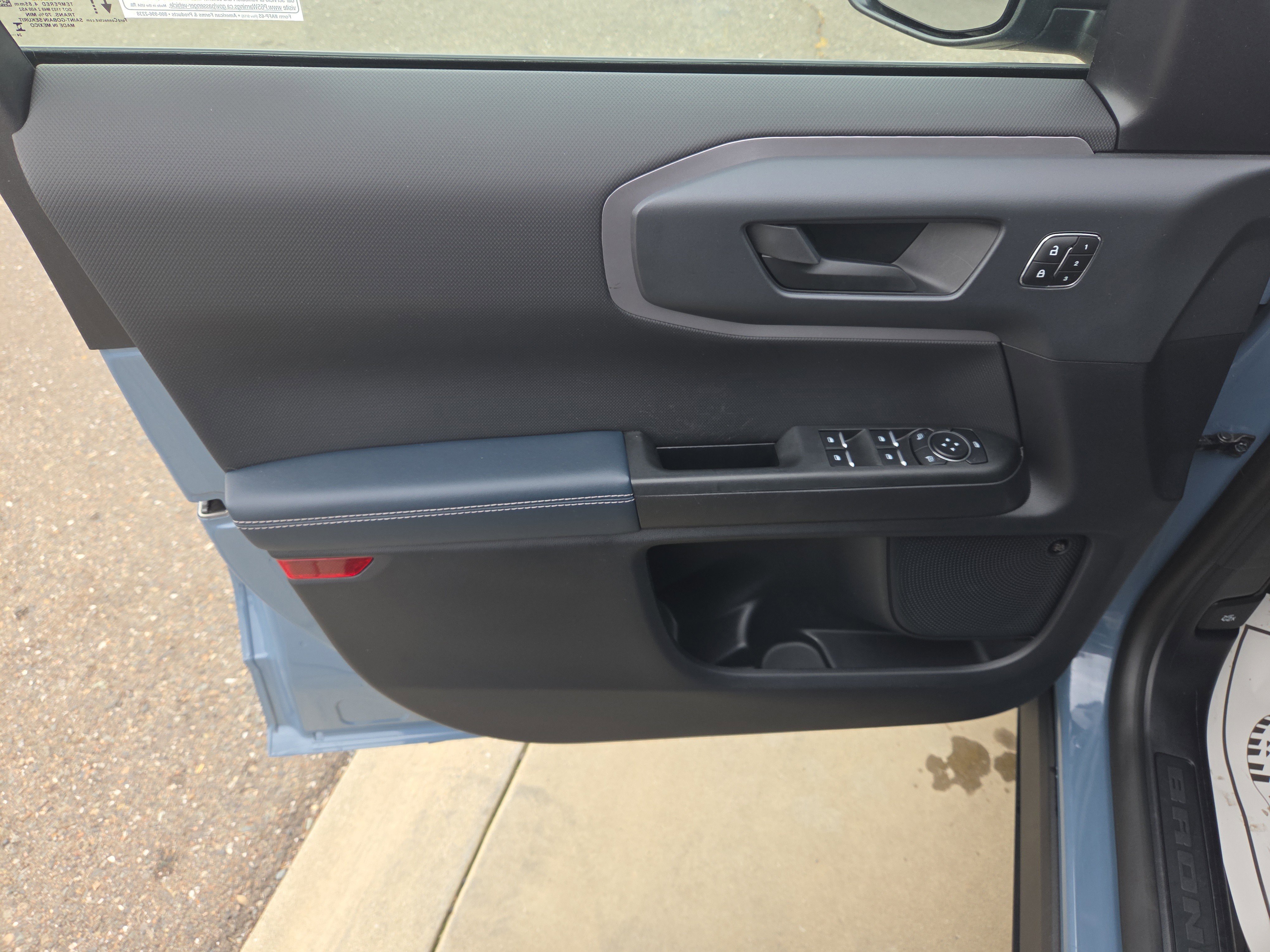 Used 2024 Ford Bronco Sport Outer Banks w/ Tech Package image 11