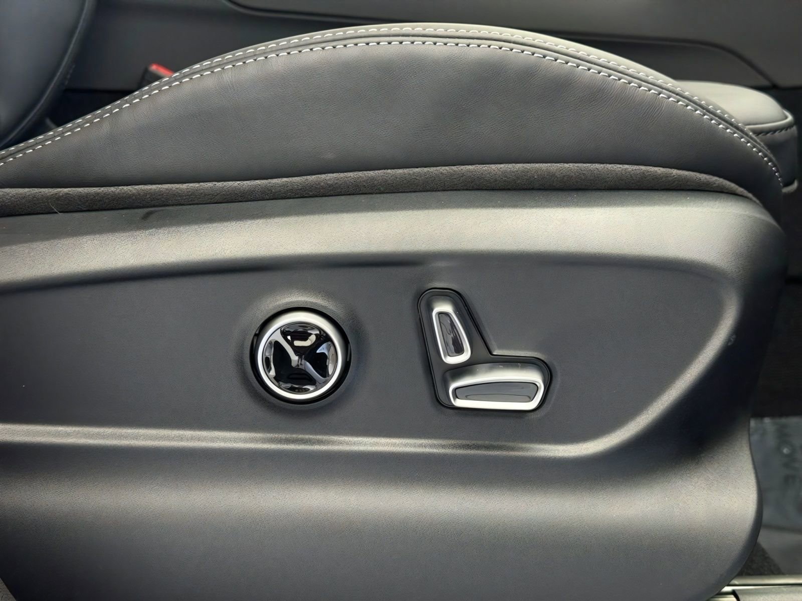 New 2025 Maserati Grecale Modena AWD/4WD image 48