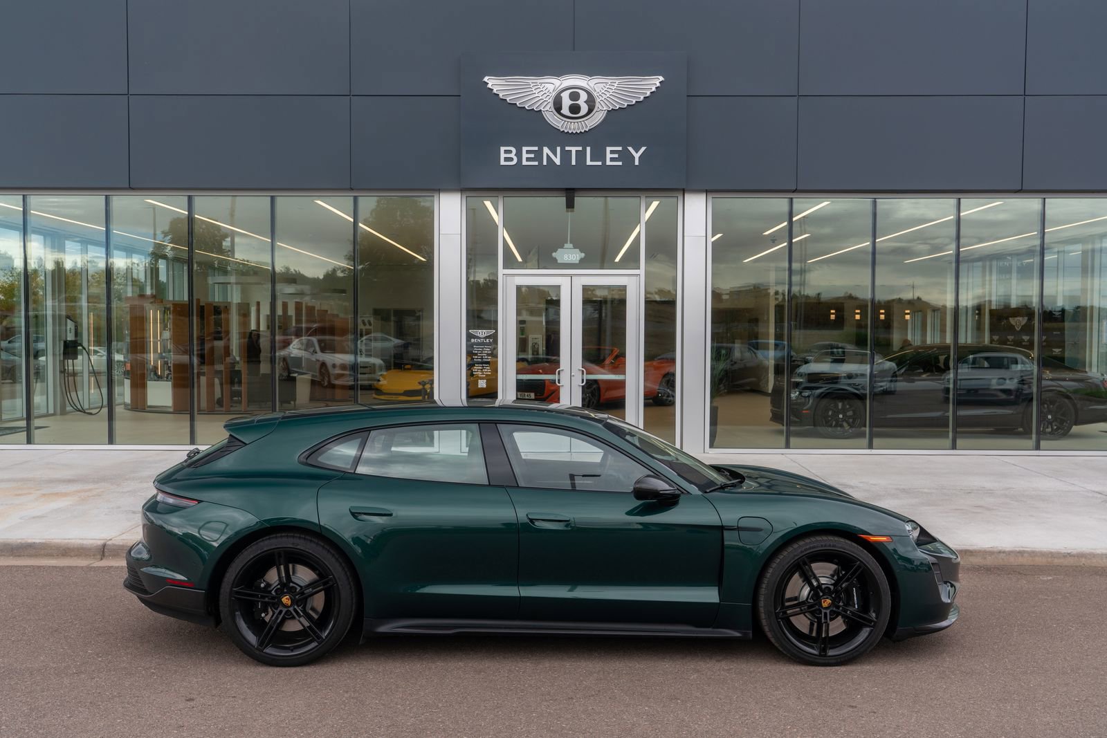 Used 2024 Porsche Taycan GTS image 20