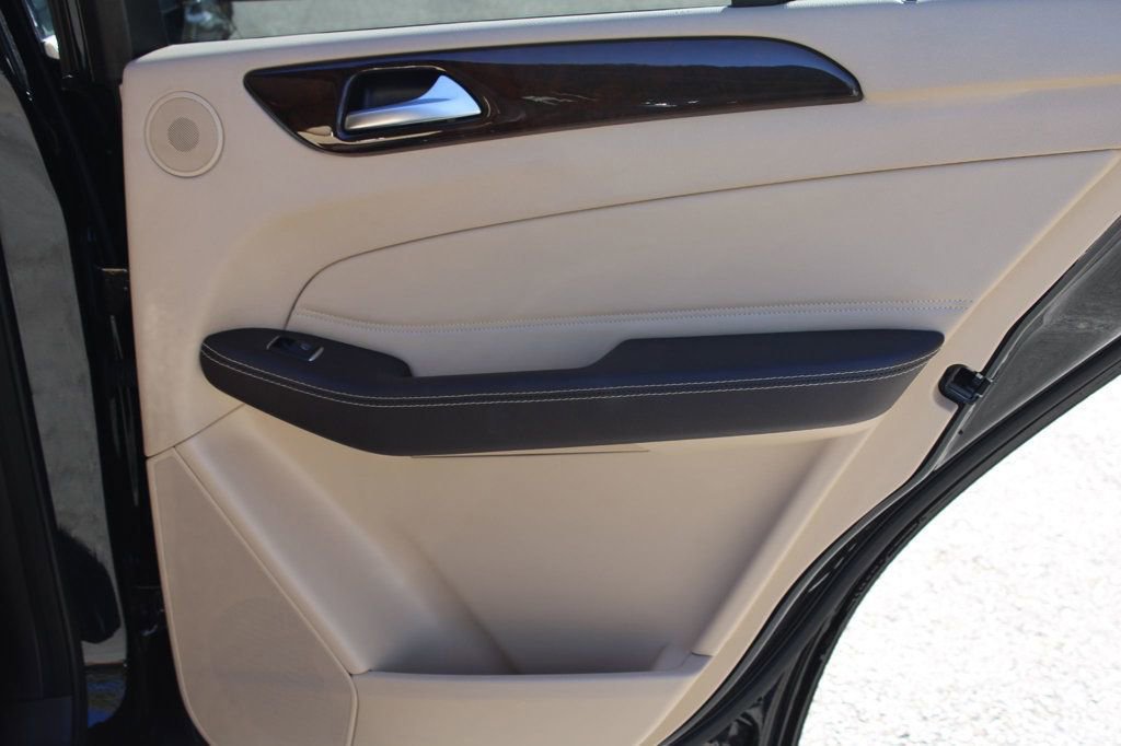 Used 2016 Mercedes-Benz GLE 350 4MATIC w/ Premium Package image 22