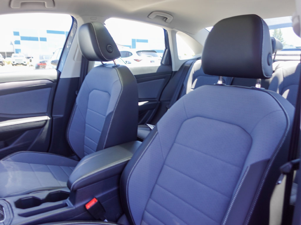 New 2026 Volkswagen Jetta SE FWD image 22