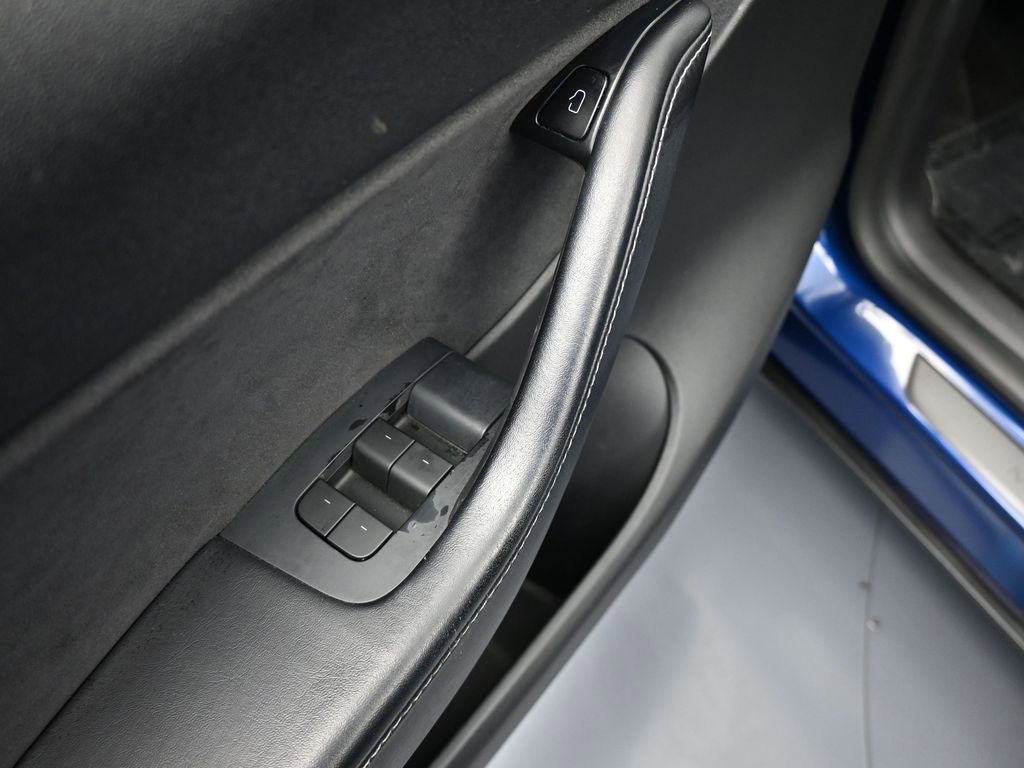 Used 2021 Tesla Model Y Long Range image 14