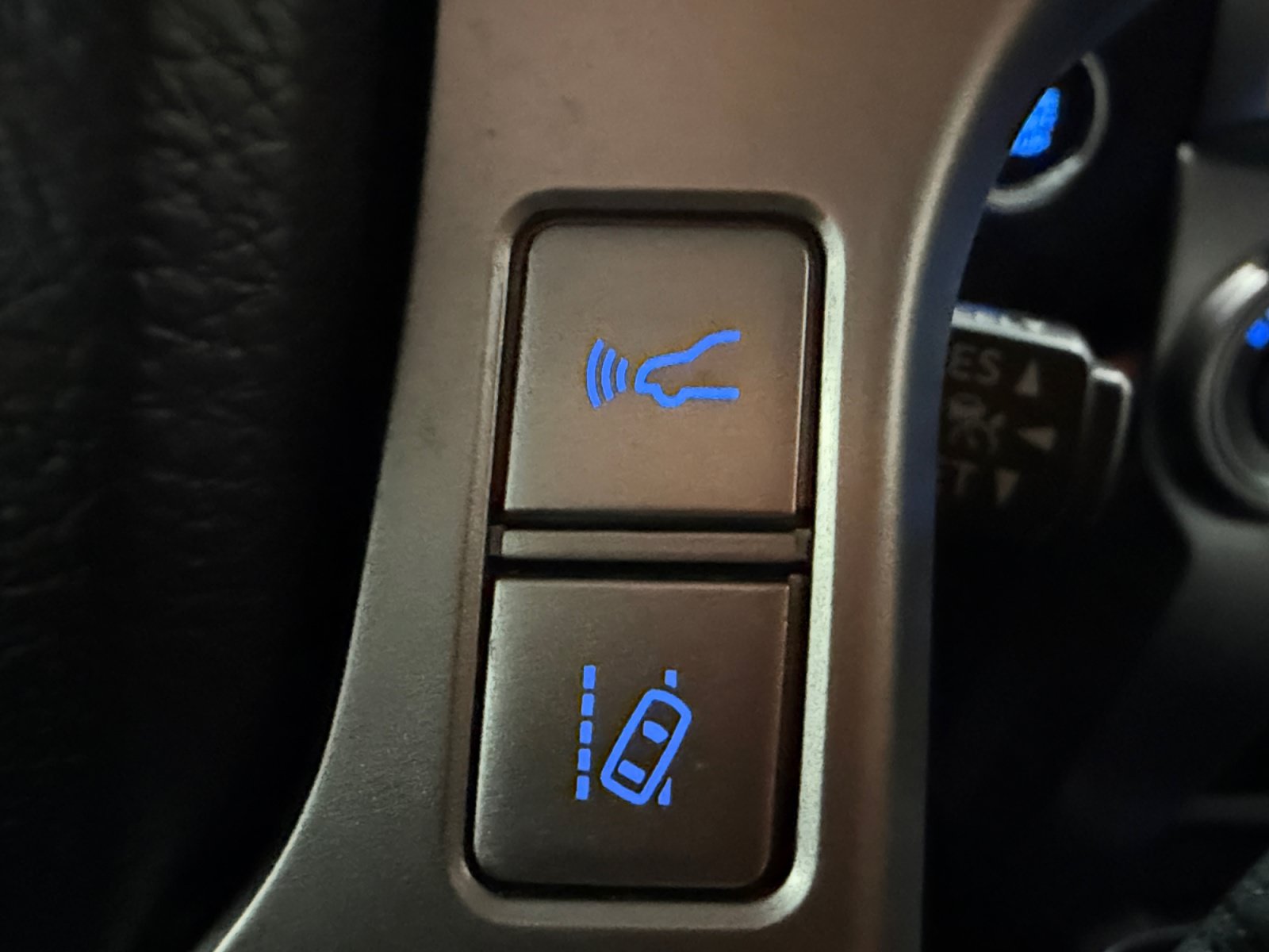 Used 2024 Toyota 4Runner Limited RWD image 38