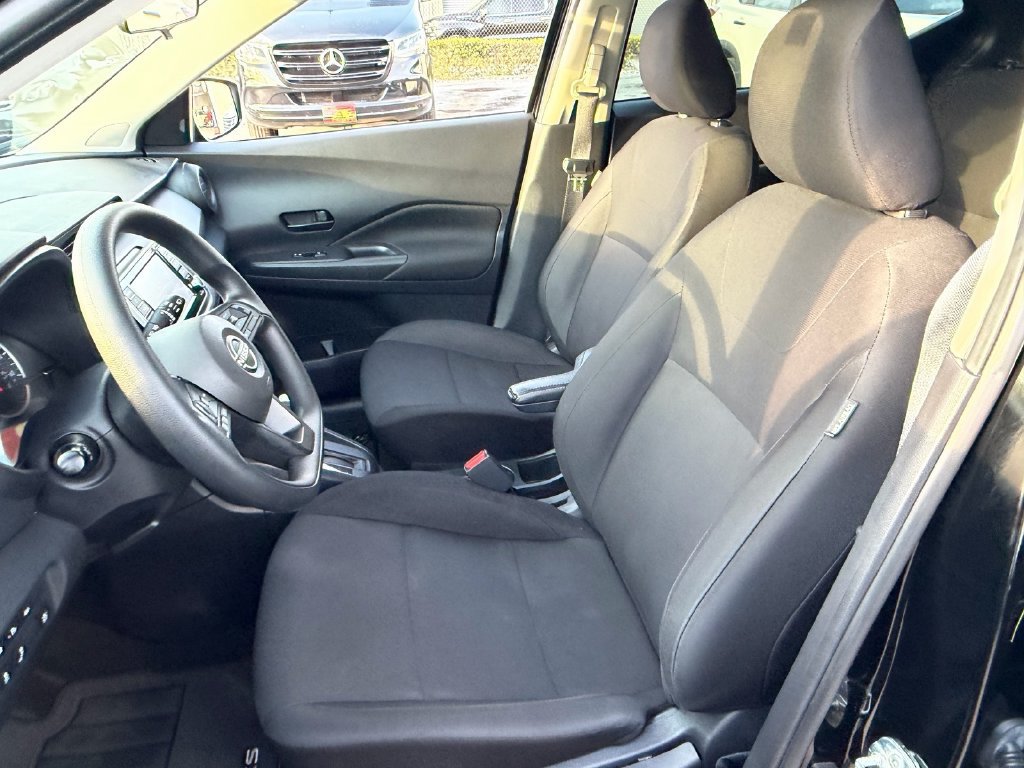 Certified 2023 Nissan Kicks S FWD image 10