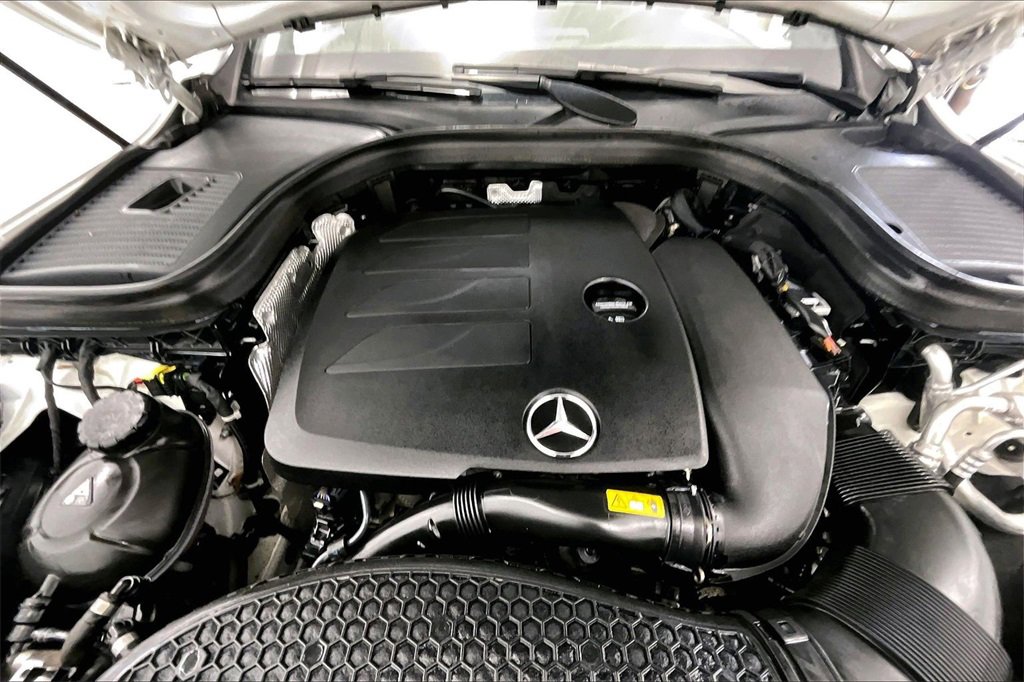 Used 2021 Mercedes-Benz GLC 300 4MATIC image 9