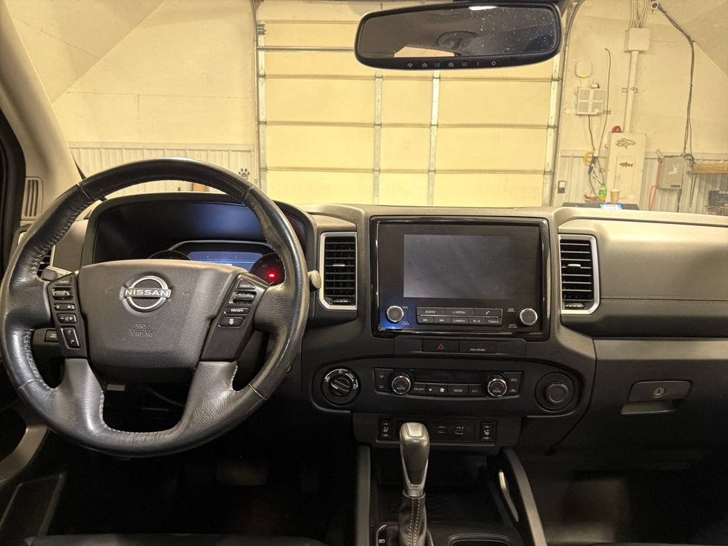Used 2022 Nissan Frontier SV w/ SV Premium Package AWD/4WD image 39