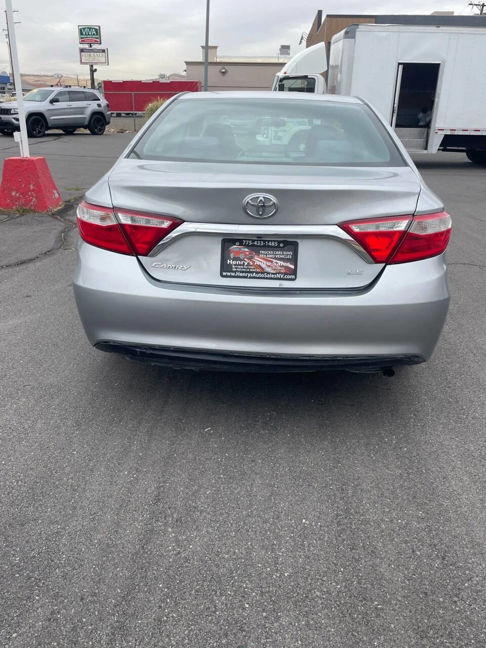 Used 2016 Toyota Camry LE image 7