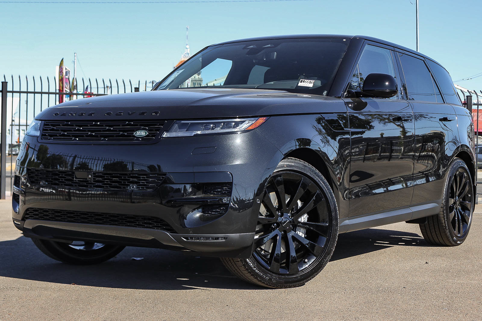 New 2026 Land Rover Range Rover Sport SE AWD/4WD image 1