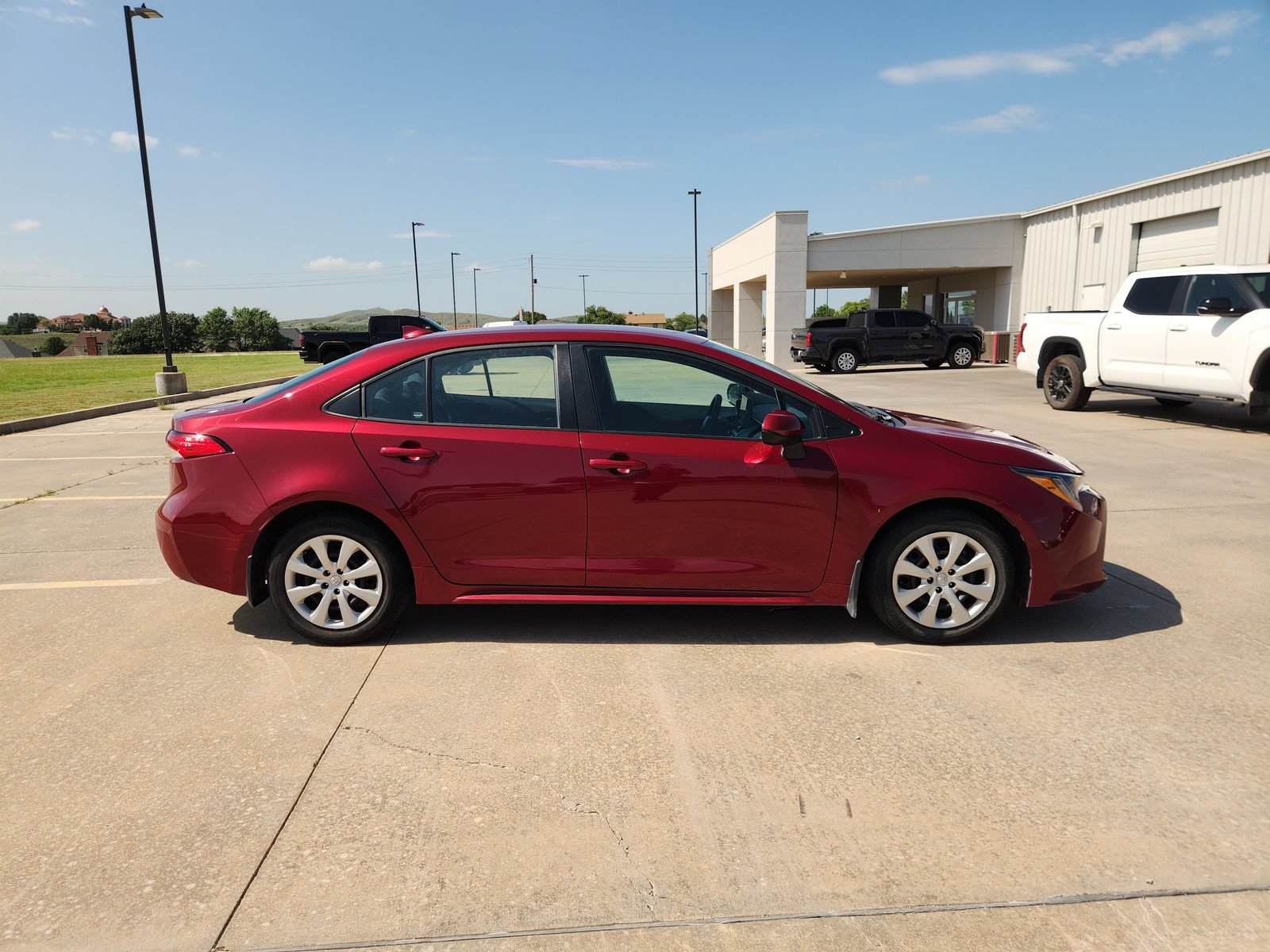 Used 2024 Toyota Corolla LE FWD image 7