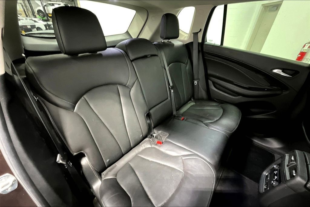 Used 2020 Buick Envision Essence image 35