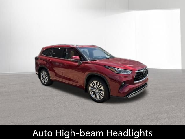 Used 2026 Toyota Highlander Platinum AWD/4WD image 16