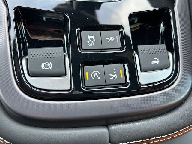 New 2024 Jaguar F-TYPE R image 27