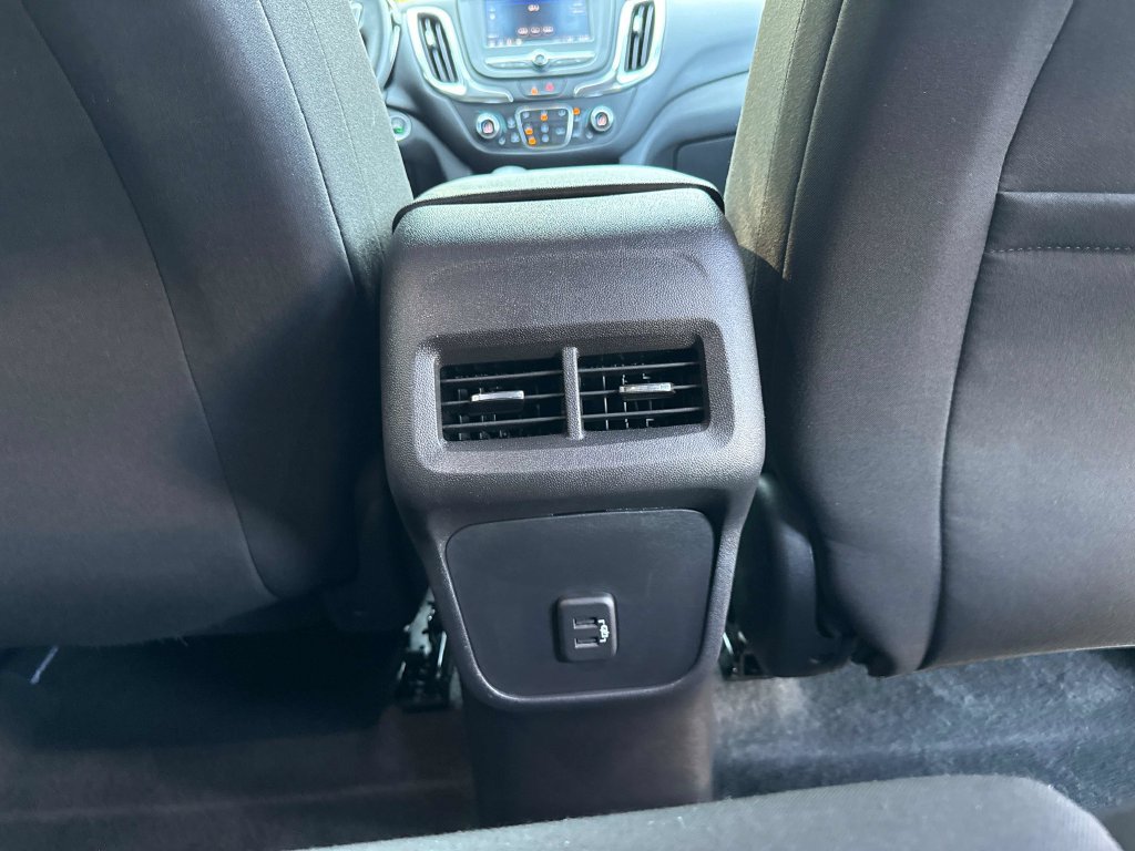 Used 2024 Chevrolet Equinox LT AWD/4WD image 30
