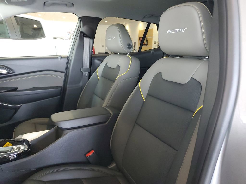 New 2026 Chevrolet Trax ACTIV w/ Sunroof Package image 14
